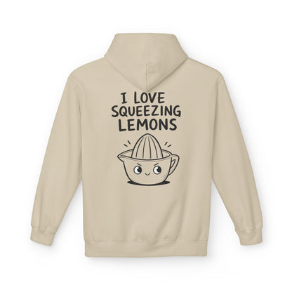 Softstyle Fleece Hoodie Unisex - I love squeezing lemons